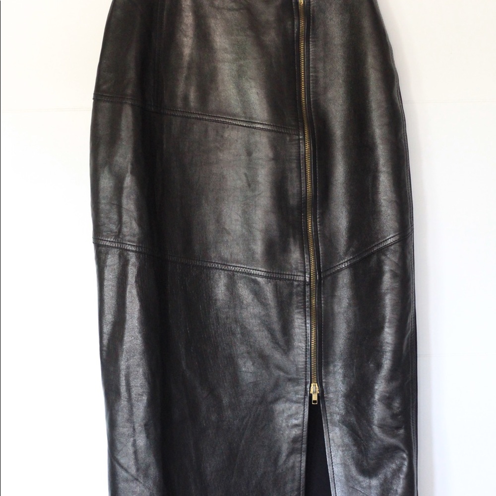 is leather lamb in perfect condition $450.00